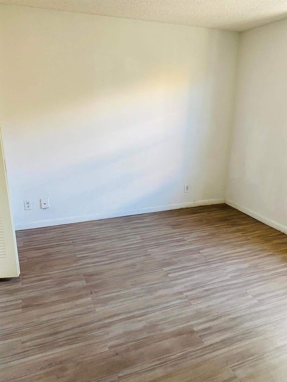 BAY REACH CONDO - Residential Lease