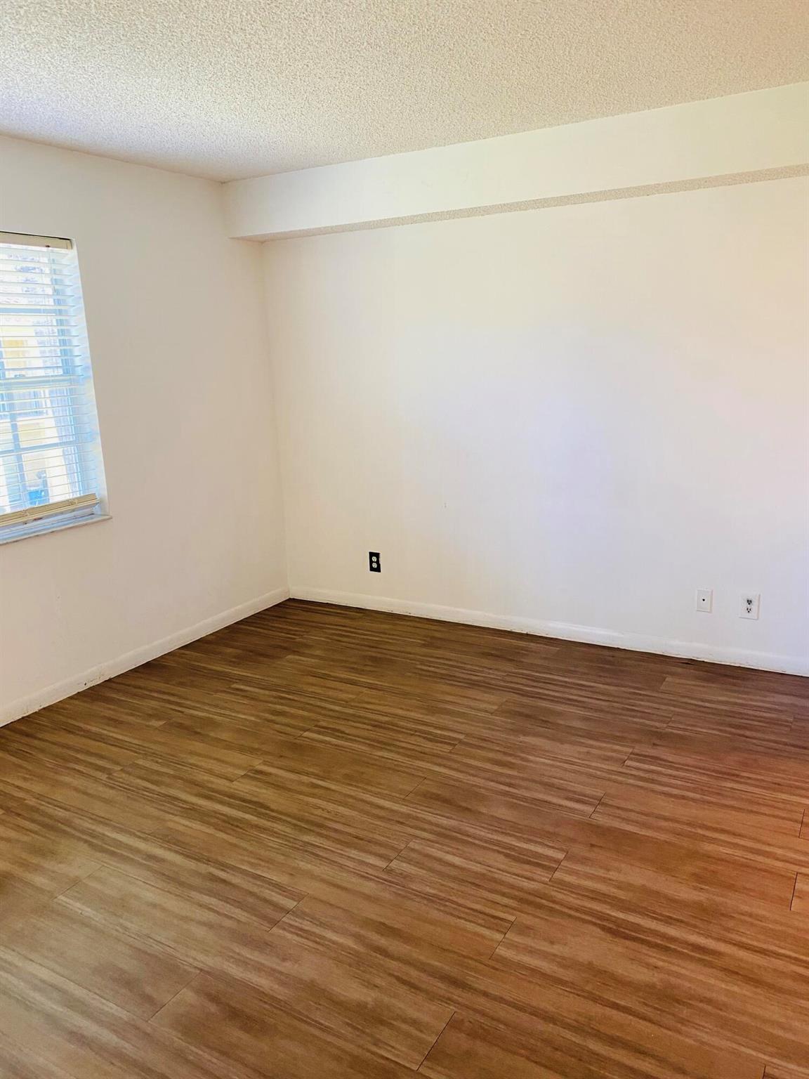 BAY REACH CONDO - Residential Lease