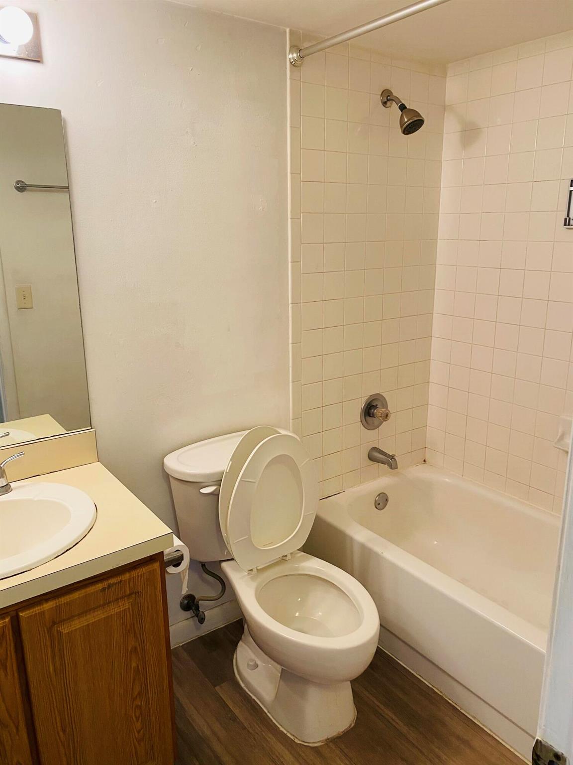 BAY REACH CONDO - Residential Lease