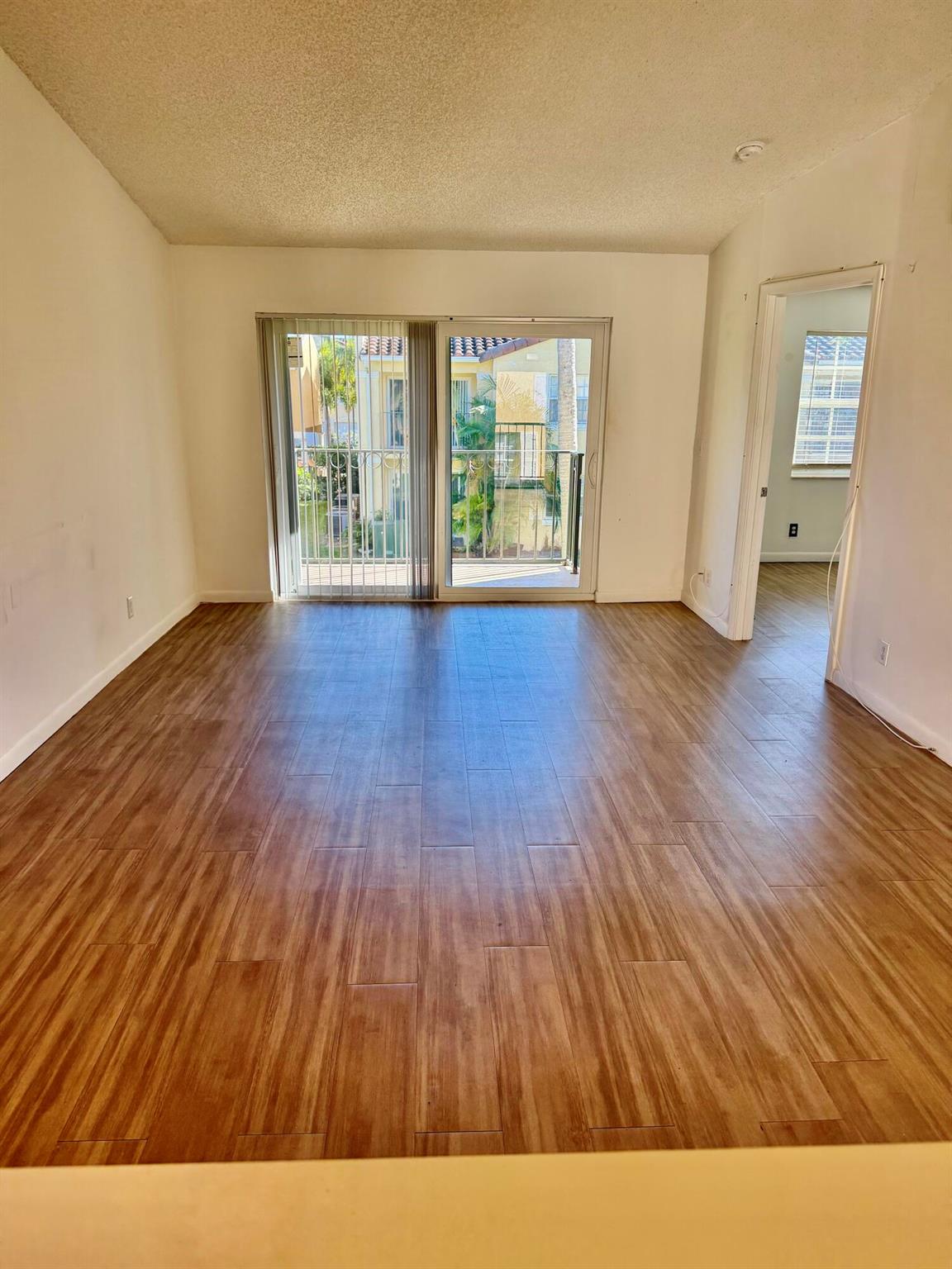 BAY REACH CONDO - Residential Lease