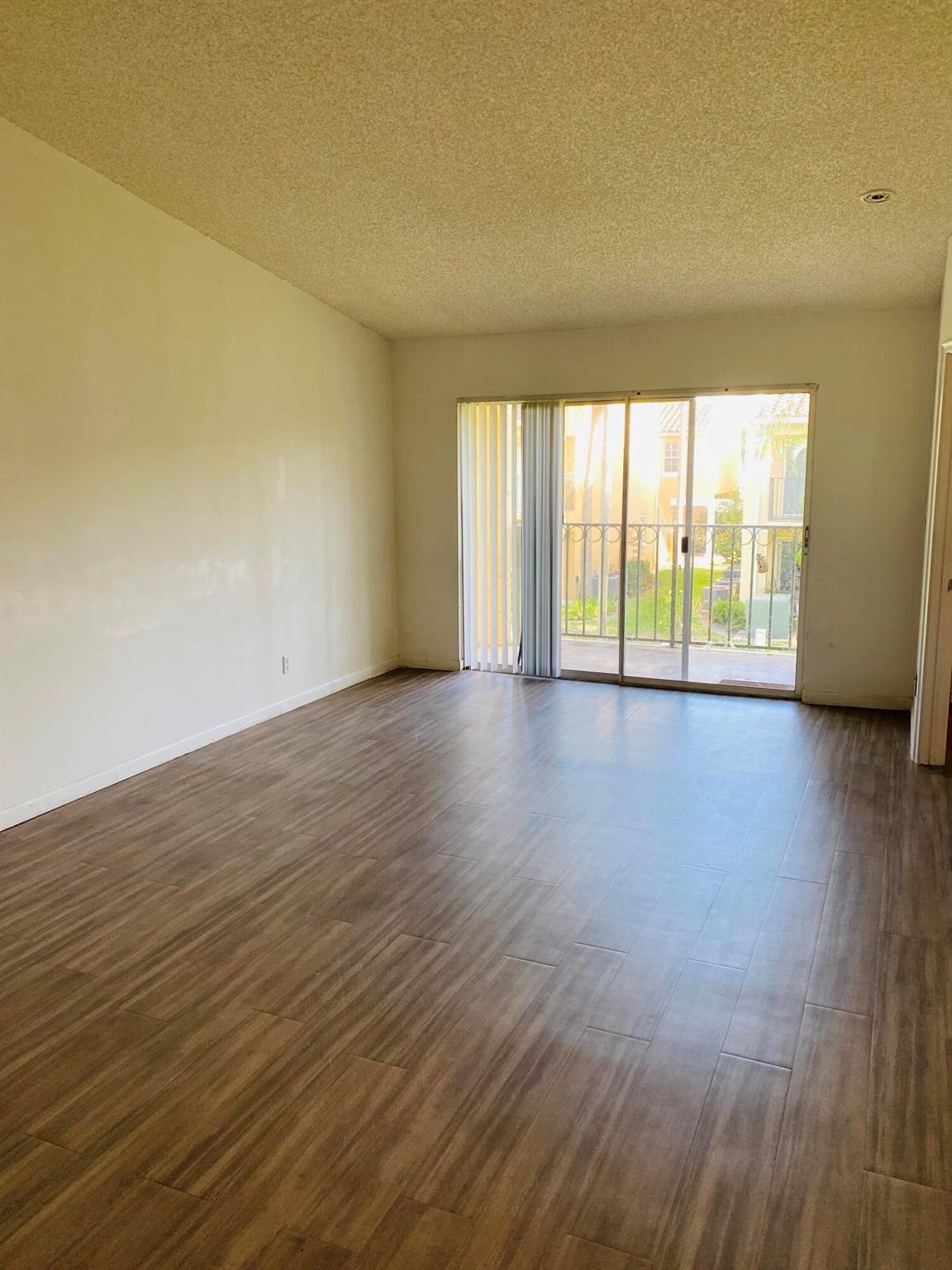 BAY REACH CONDO - Residential Lease