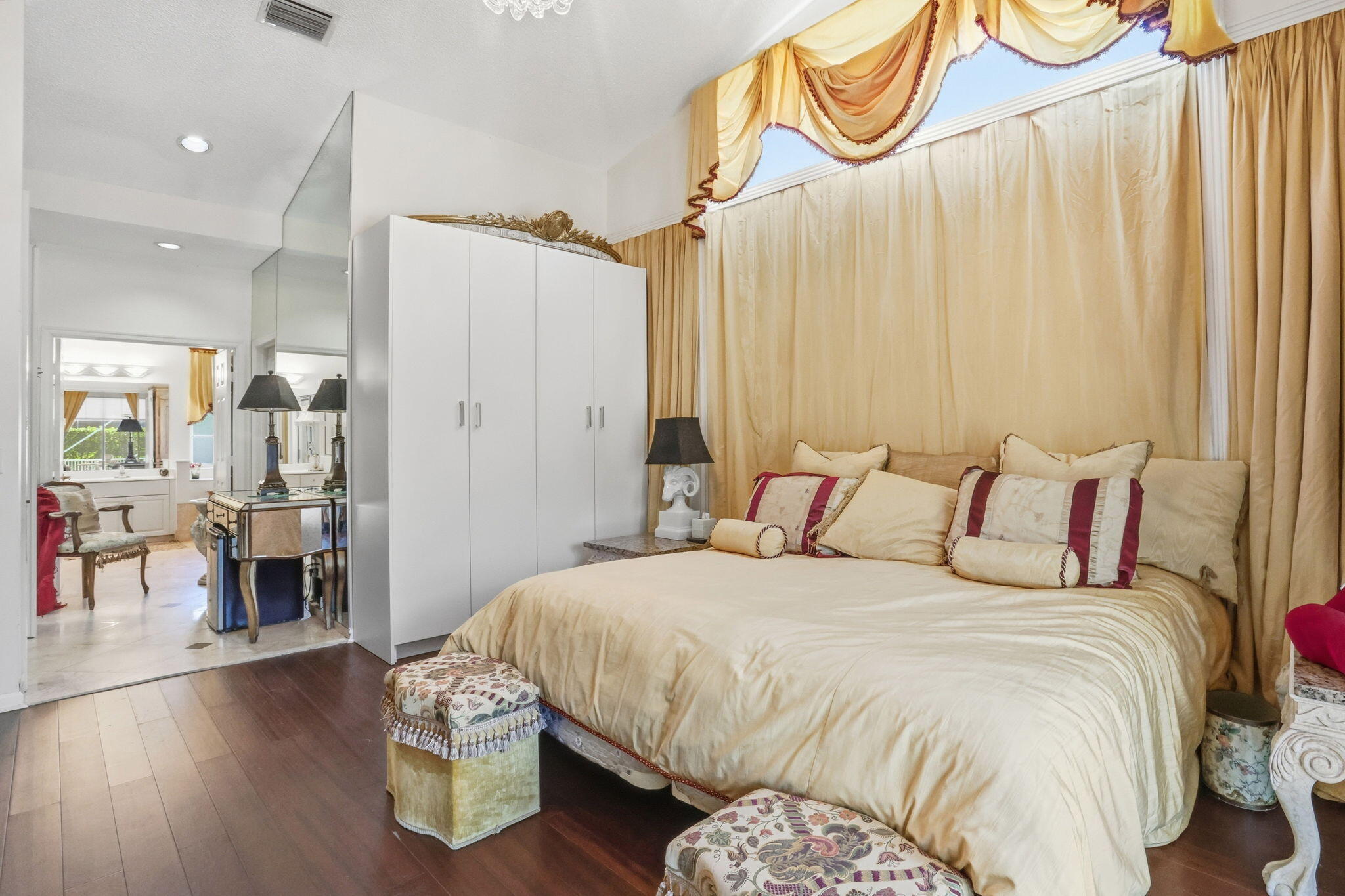ABERDEEN 9 - Residential Lease