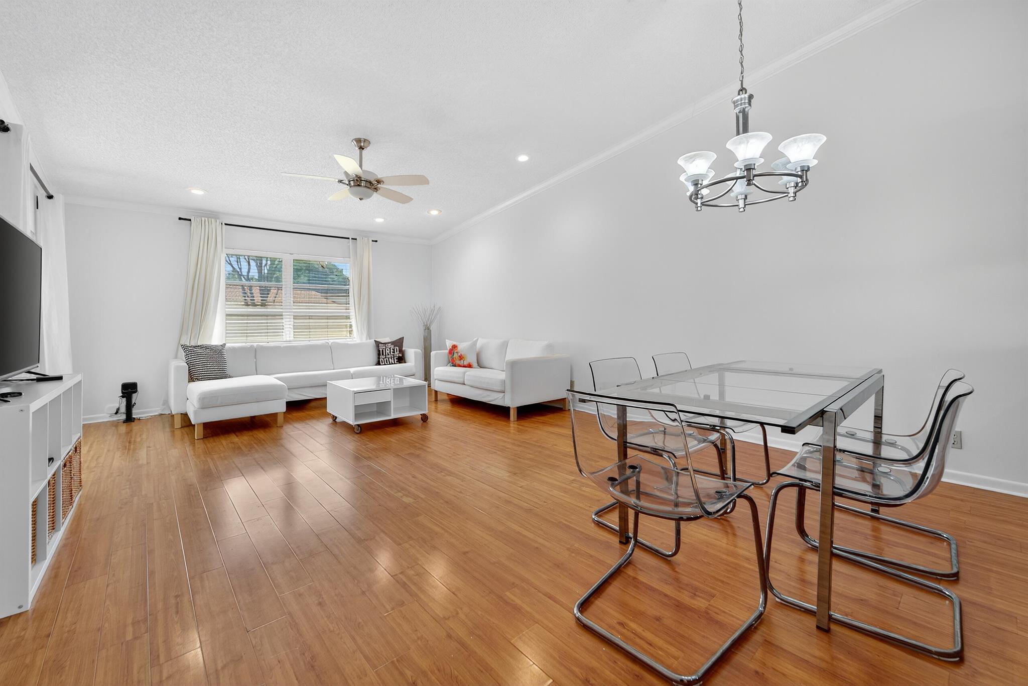 HUNTINGTON POINTE - Residential Lease