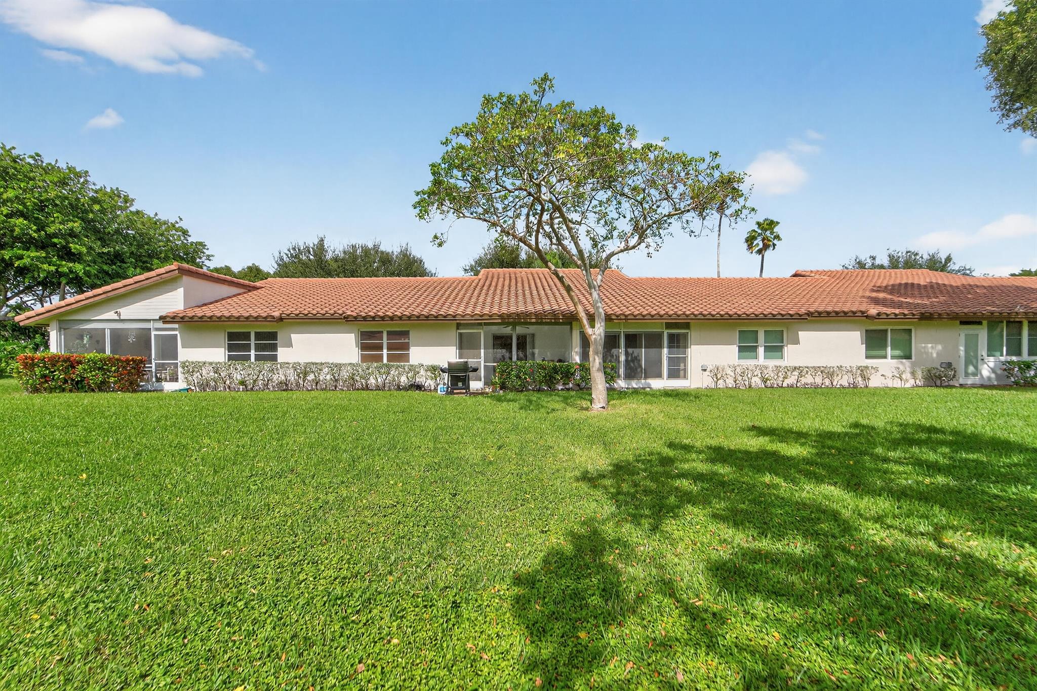 HUNTINGTON POINTE - Residential Lease