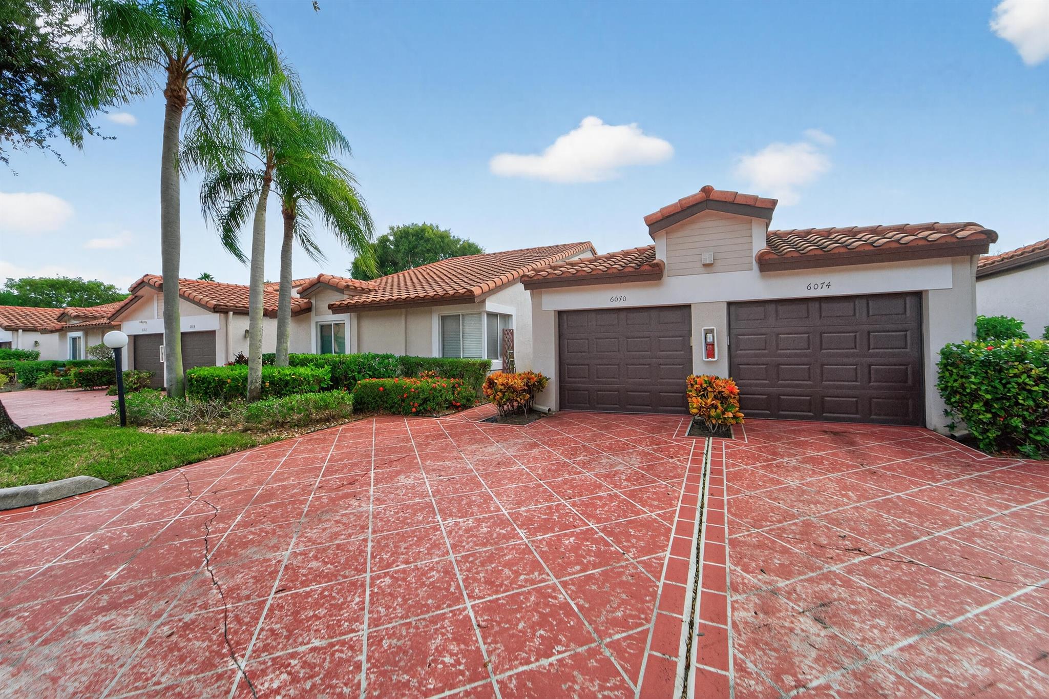 HUNTINGTON POINTE - Residential Lease