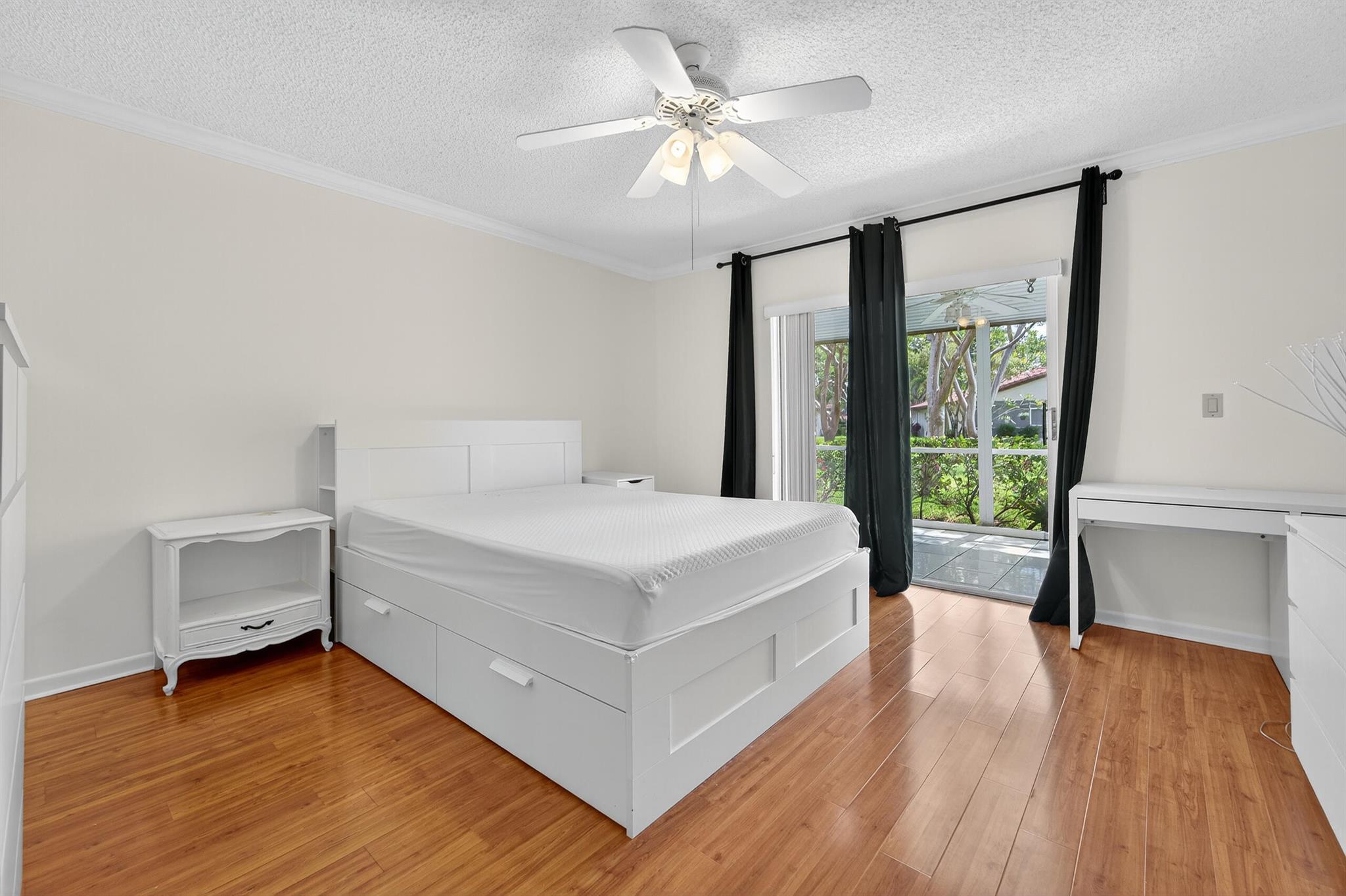 HUNTINGTON POINTE - Residential Lease