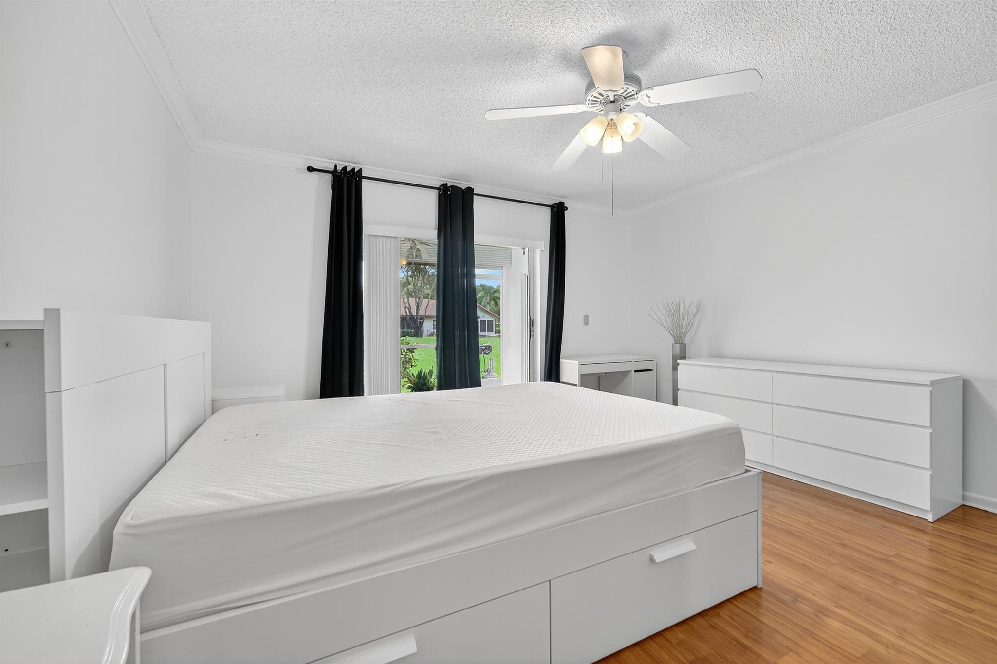 HUNTINGTON POINTE - Residential Lease