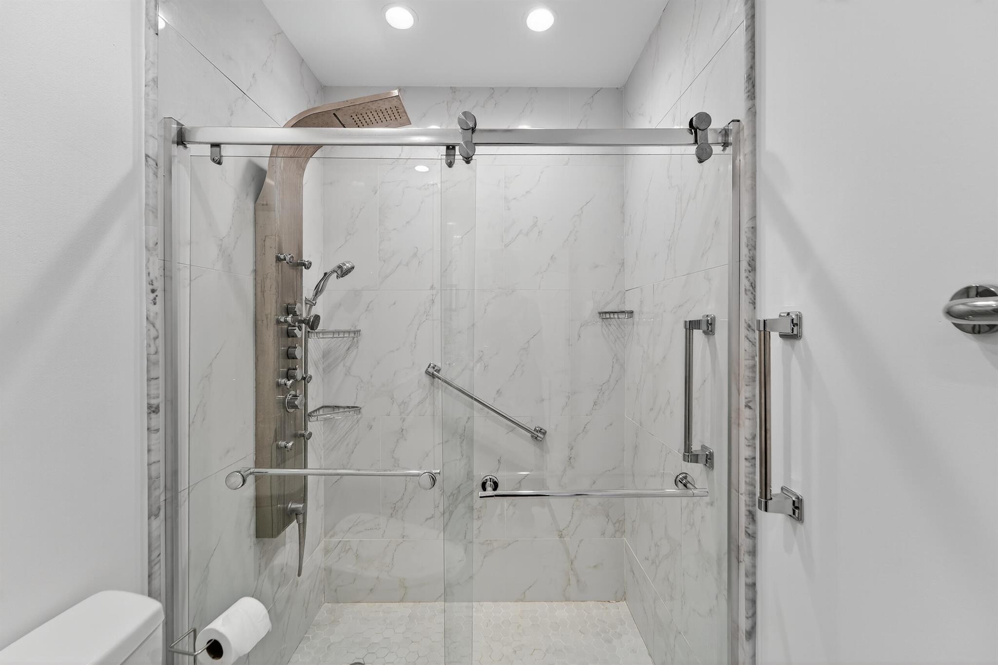 HUNTINGTON POINTE - Residential Lease