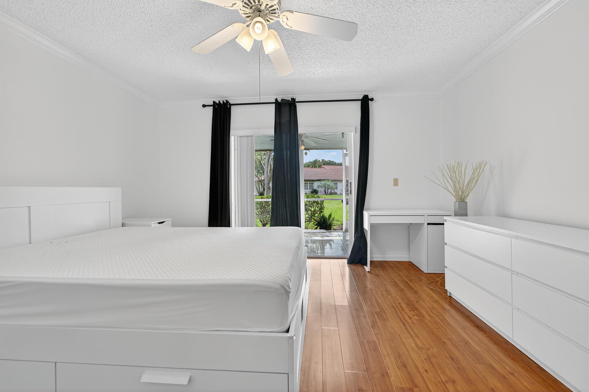 HUNTINGTON POINTE - Residential Lease