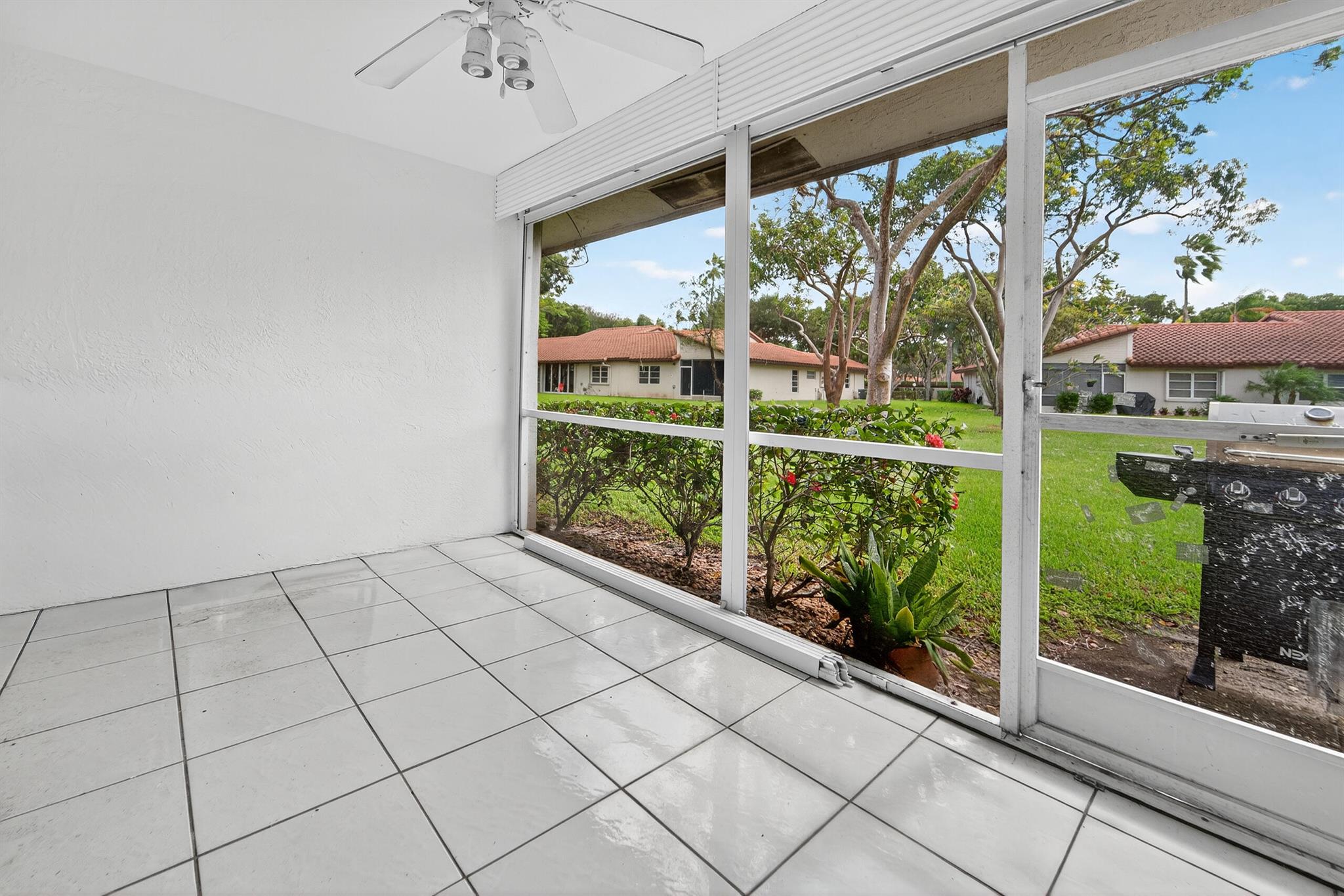 HUNTINGTON POINTE - Residential Lease