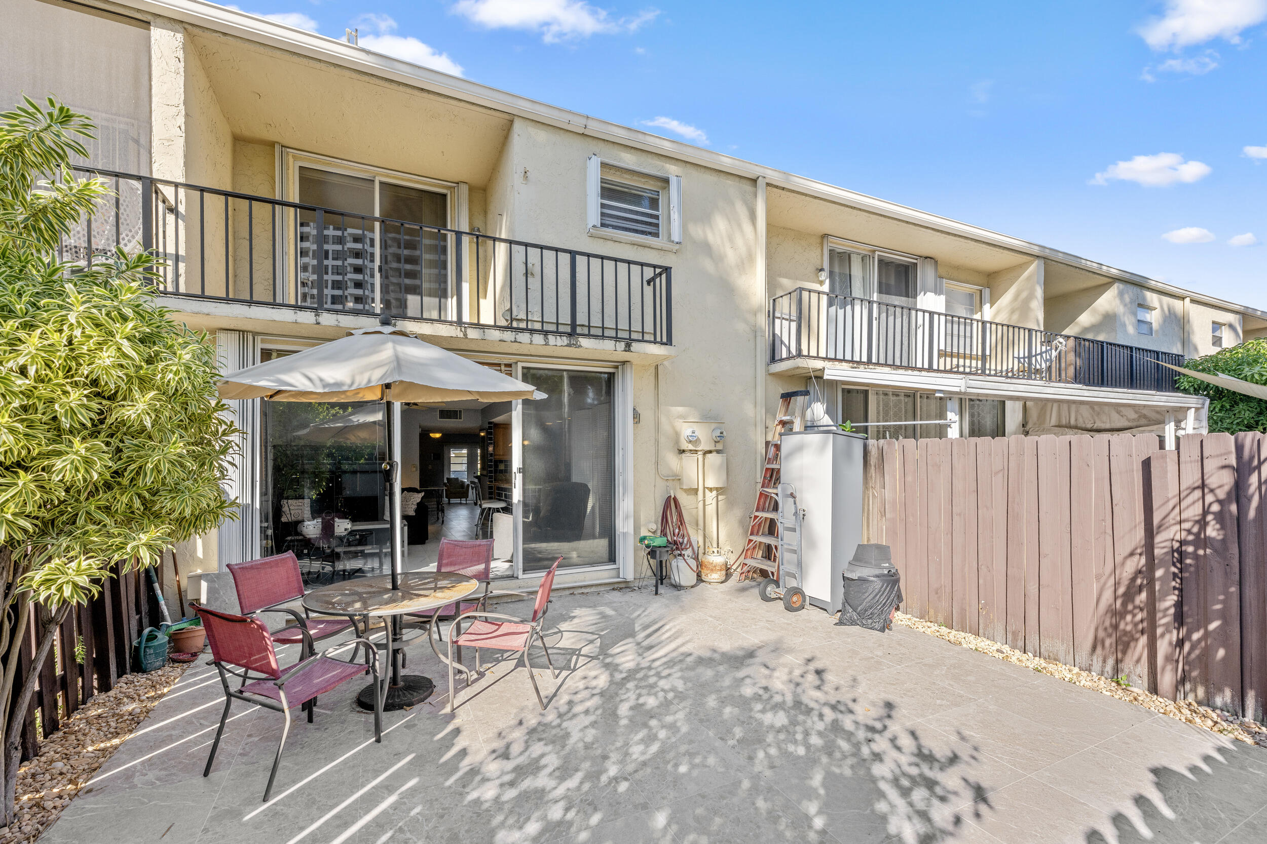 VENETIAN PARK V CONDO - Residential