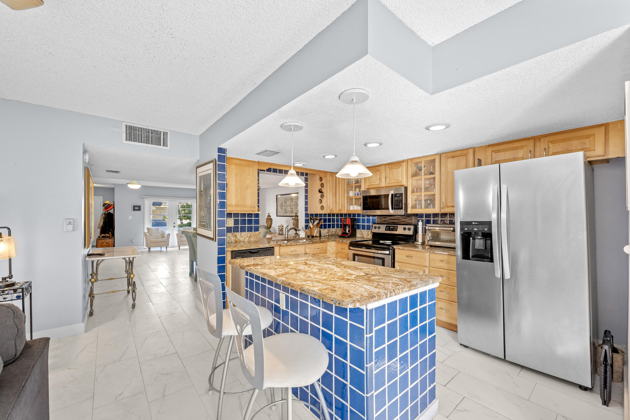 VENETIAN PARK V CONDO - Residential