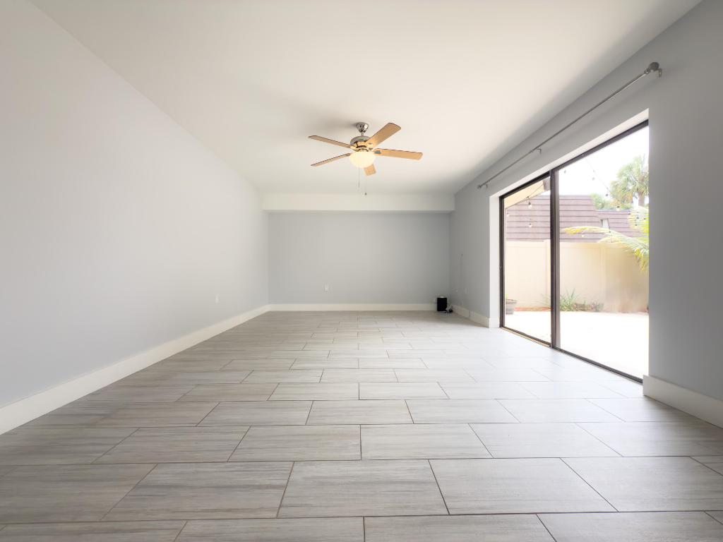 HERITAGE VILLAGE OF P B LAKES - Residential