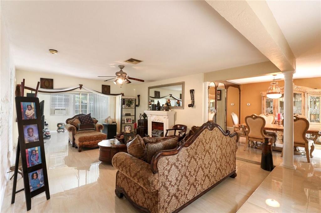 SUNRISE GOLF VILLAGE - Residential