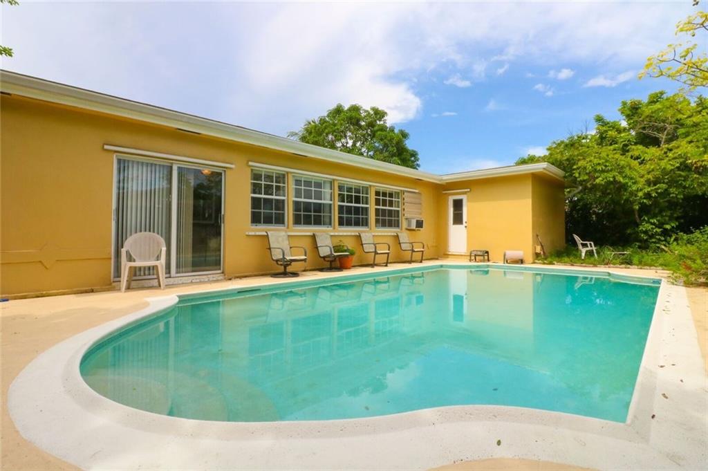 SUNRISE GOLF VILLAGE - Residential