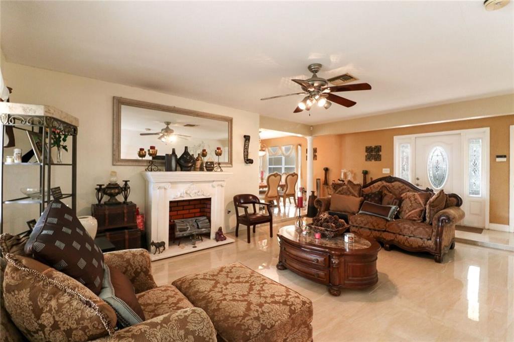 SUNRISE GOLF VILLAGE - Residential