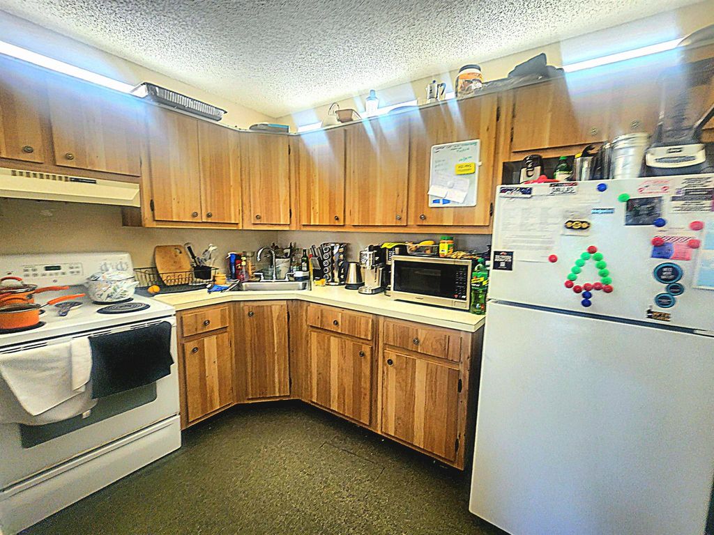 Photo of 310 Knotty Pine Circle #D-2, Greenacres, FL 33463 (MLS # R11146611)