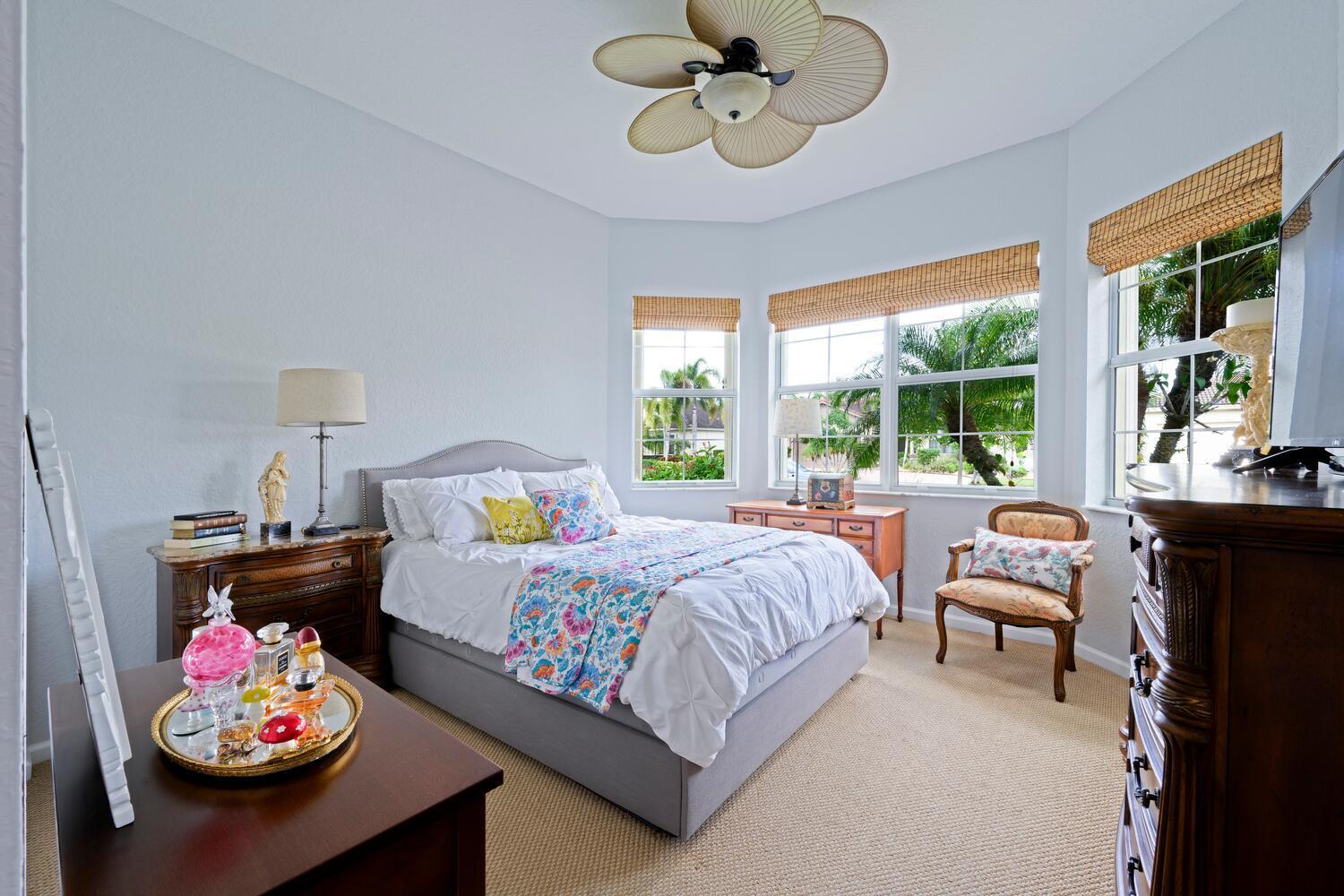 Four Seasons - Residential