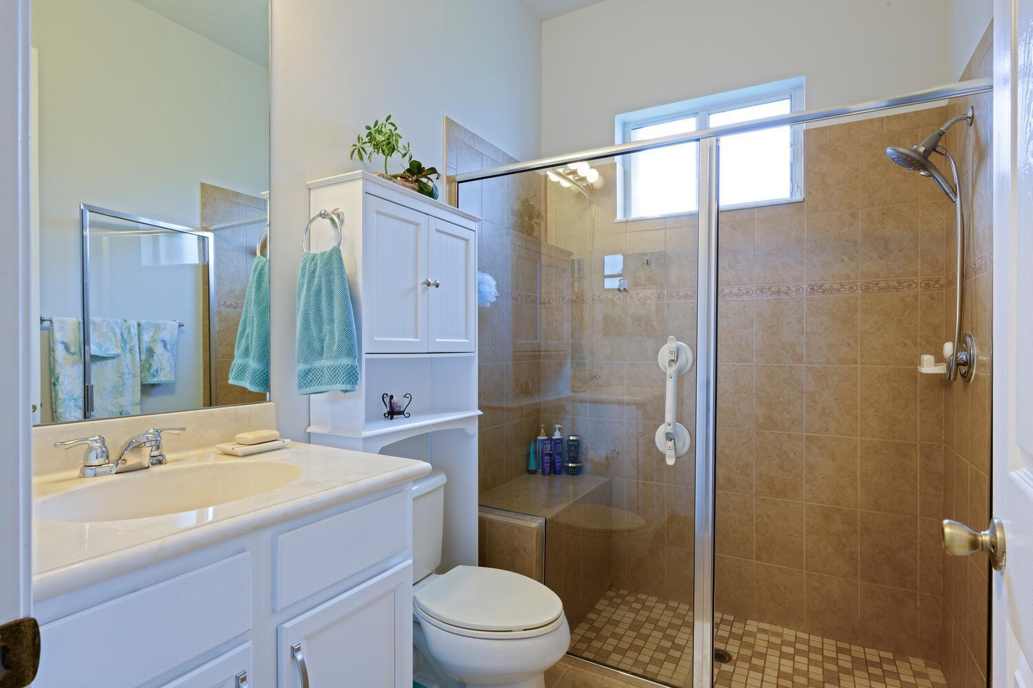 Four Seasons - Residential