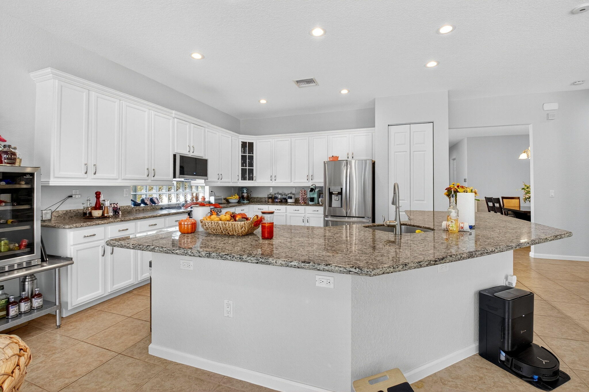 Four Seasons - Residential