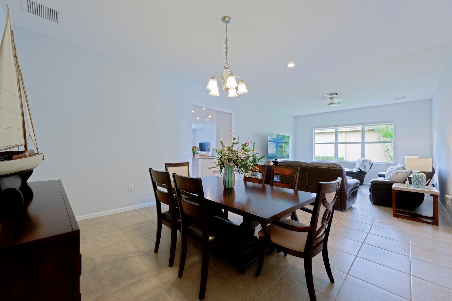 Four Seasons - Residential