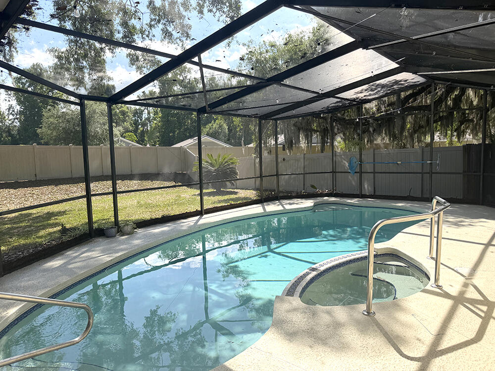 LINKSIDE AT BAYMEADOWS - Residential