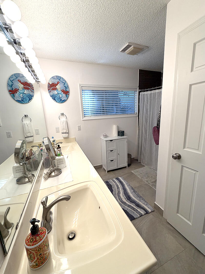 LINKSIDE AT BAYMEADOWS - Residential