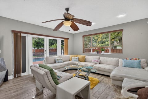 Tiny photo for 291 SW 60TH Avenue, Plantation, FL 33317 (MLS # B26087637)