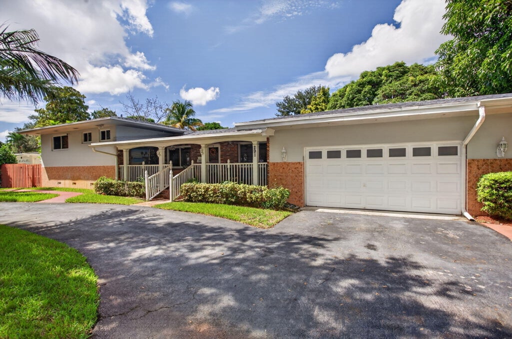 Photo of 291 SW 60TH Avenue, Plantation, FL 33317 (MLS # B26087637)