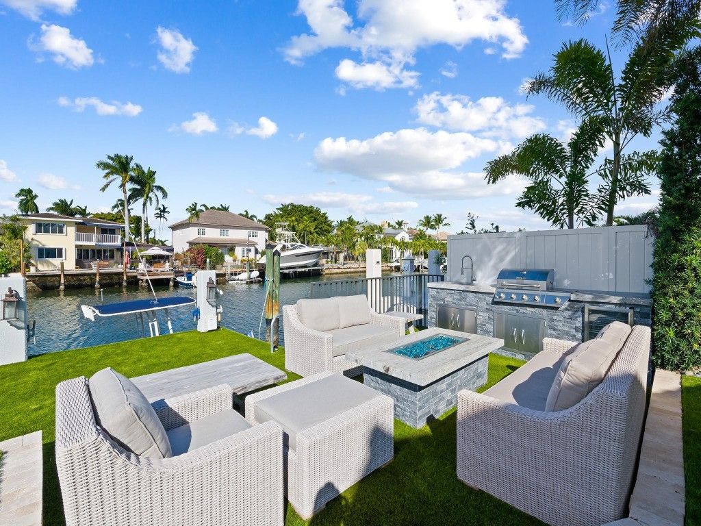 Photo of 1631 SE 14th Street, Fort Lauderdale, FL 33316 (MLS # F10546835)