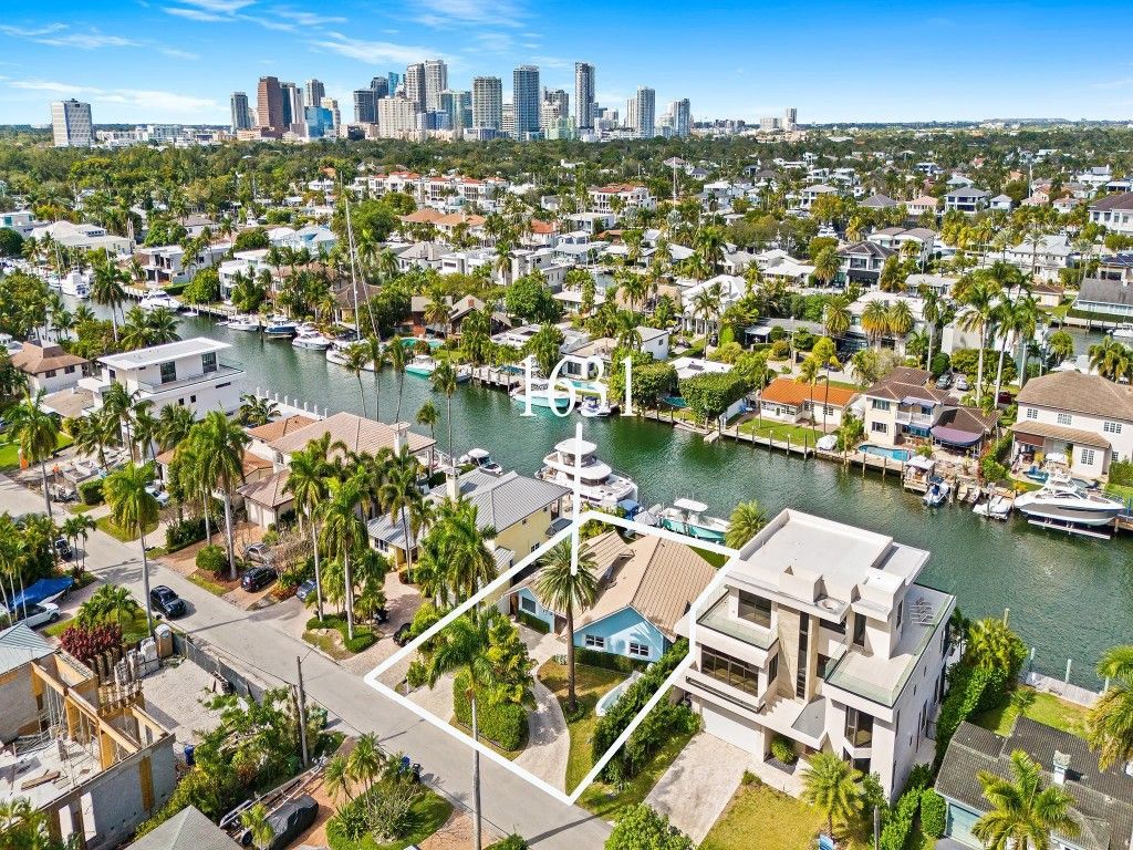 Photo of 1631 SE 14th Street, Fort Lauderdale, FL 33316 (MLS # F10546835)