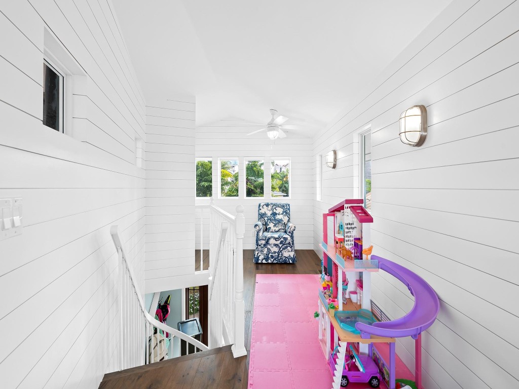 Lauderdale Harbors - Residential