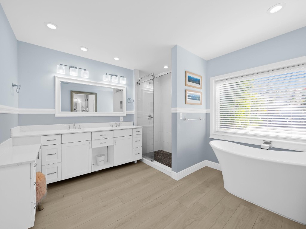 Lauderdale Harbors - Residential