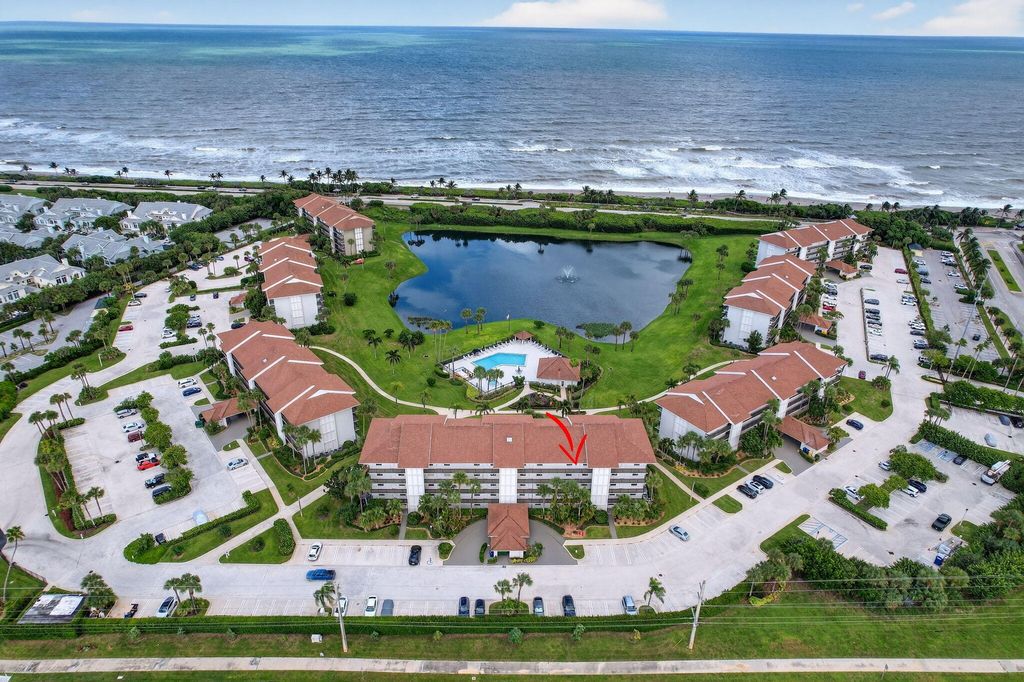 Photo of 501 S Seas Drive #305, Jupiter, FL 33477 (MLS # R11133544)