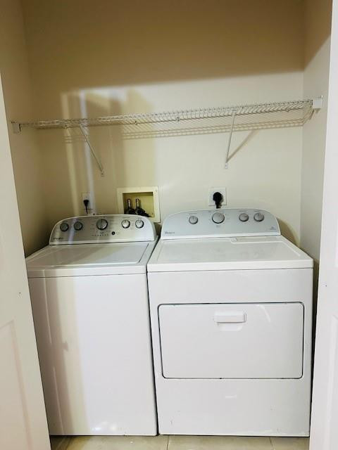 VILLA PALMS CONDO - Residential Lease