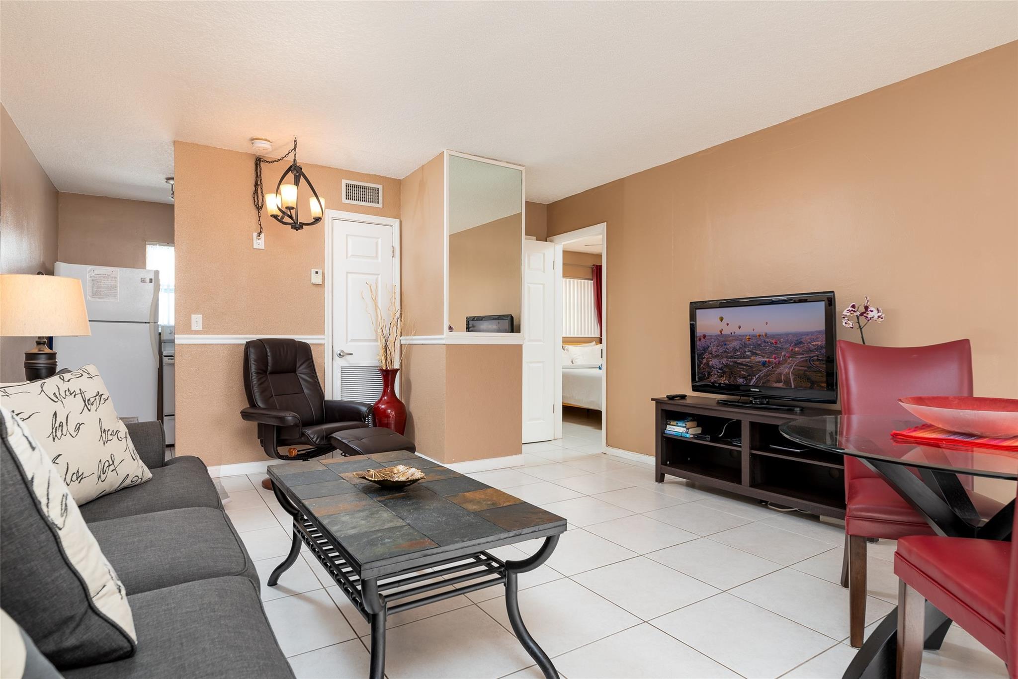 3225 NE 16th St 19A