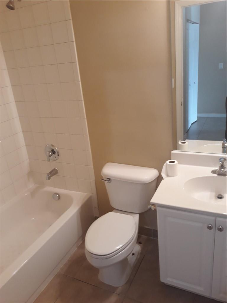 Hampton Hills Condo - Residential Lease