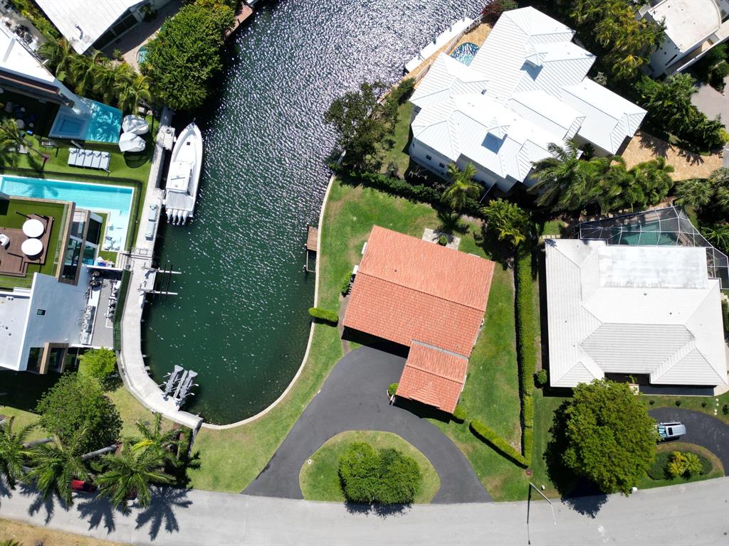 SUN AND SURF CLUB COMMUNI - Residential