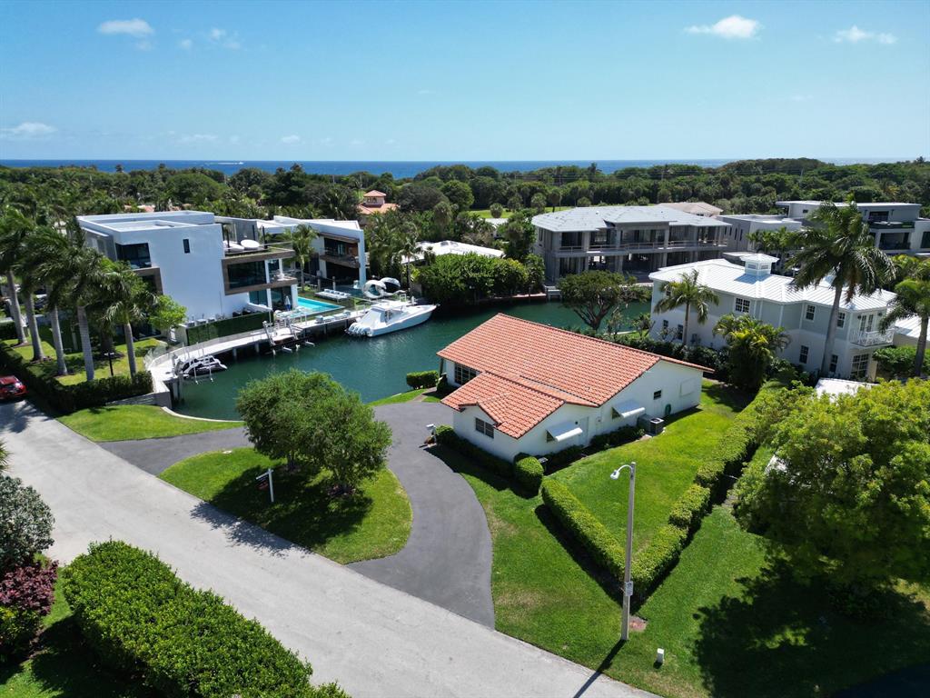 SUN AND SURF CLUB COMMUNI - Residential