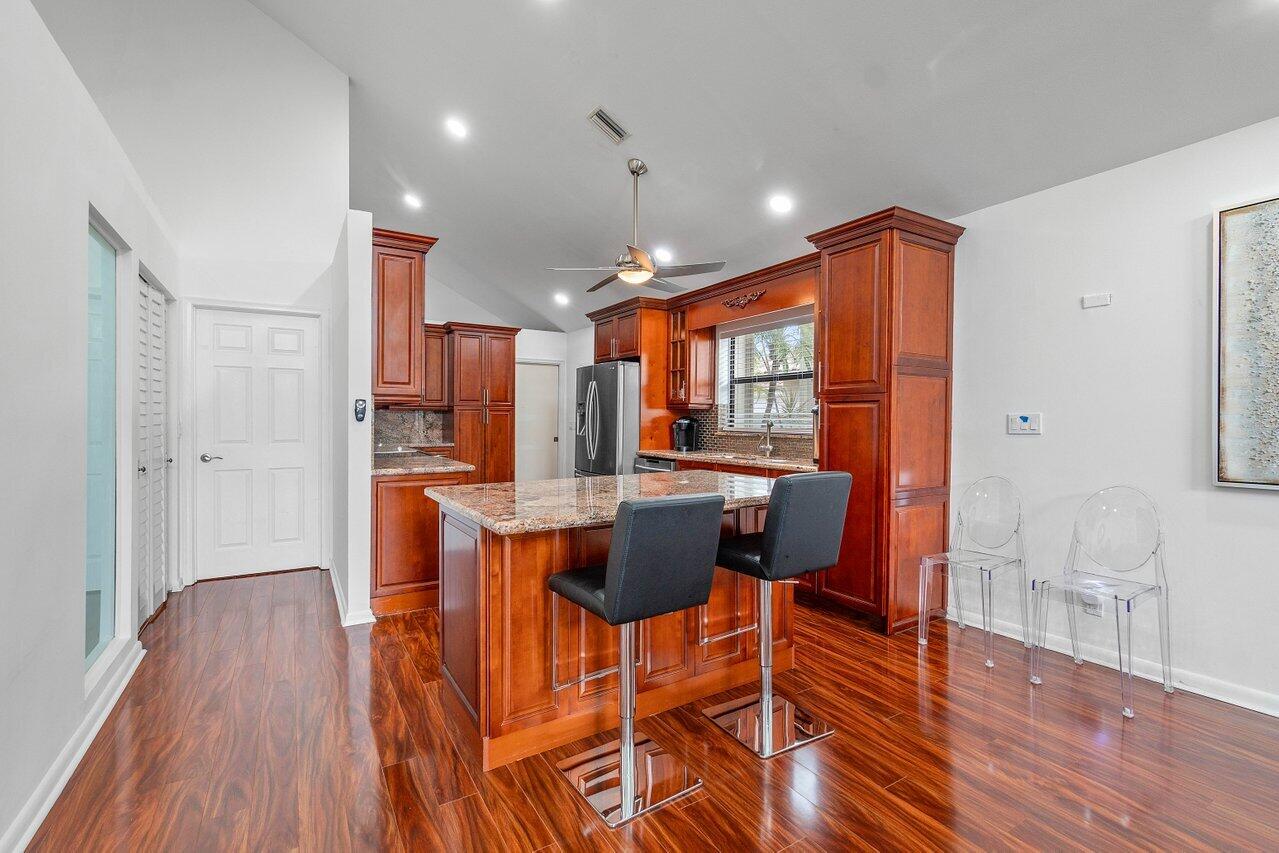 5236 Via De Amalfi Drive