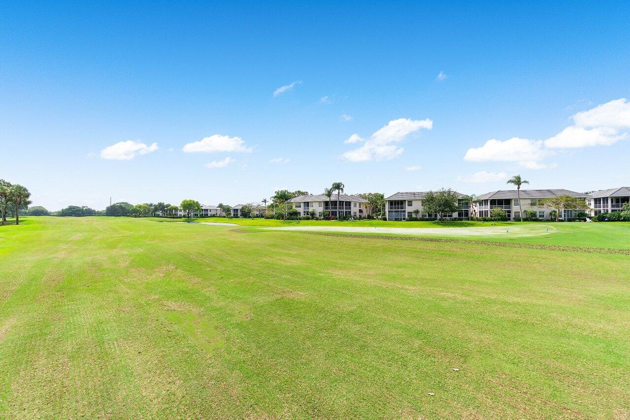 VILLE DE CAPRI / POLO CLUB - Residential Lease