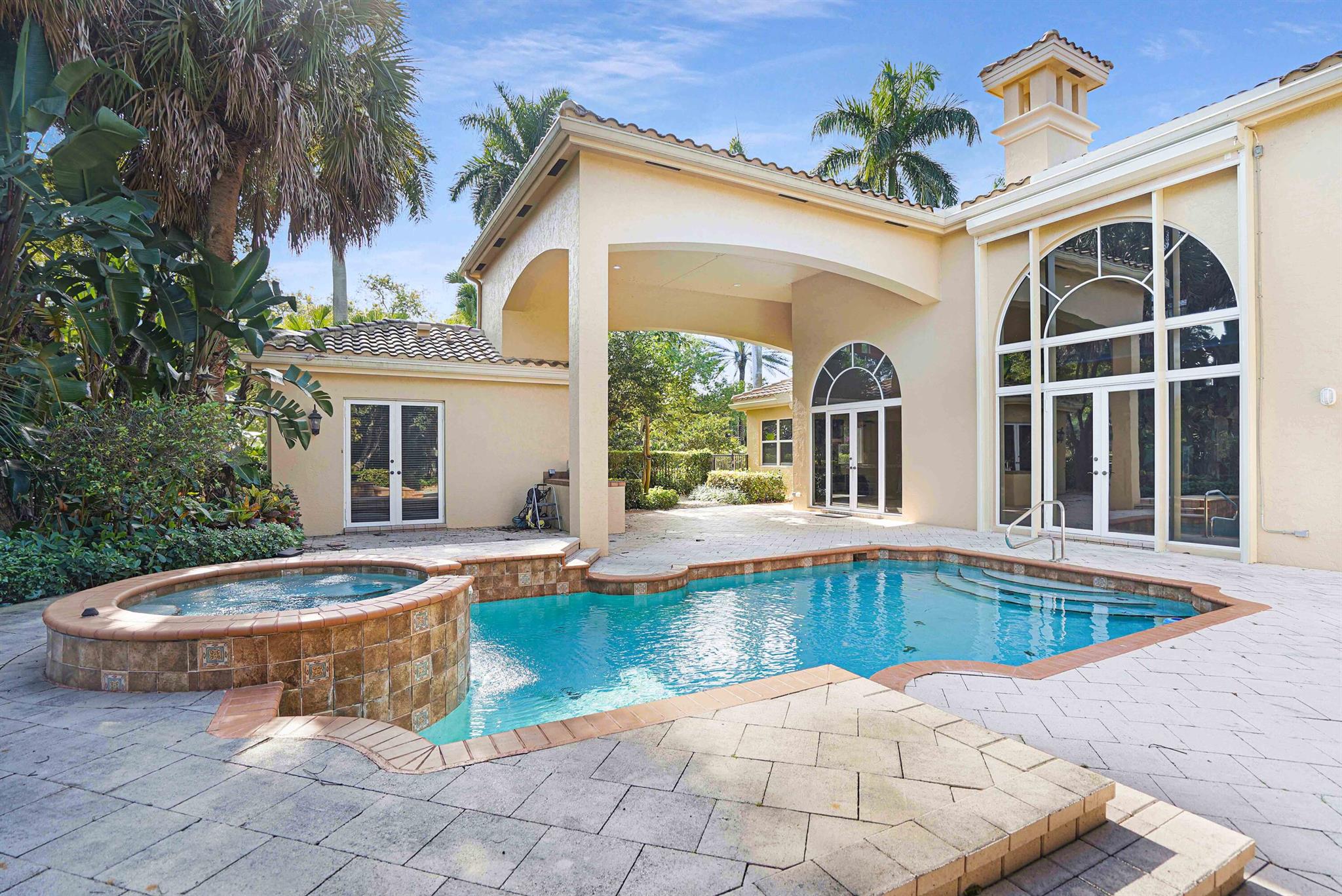 FLORANADA - Residential