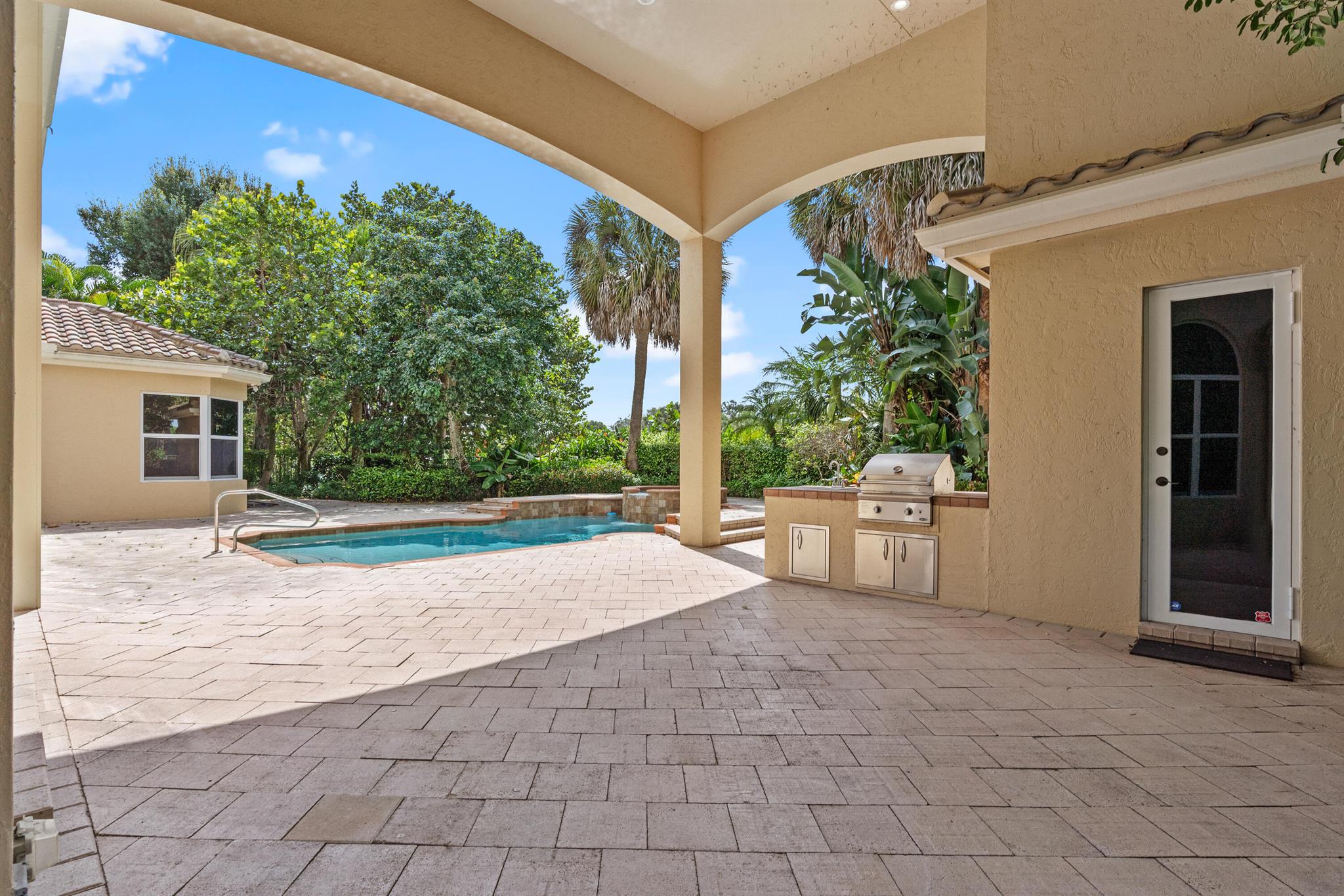 FLORANADA - Residential