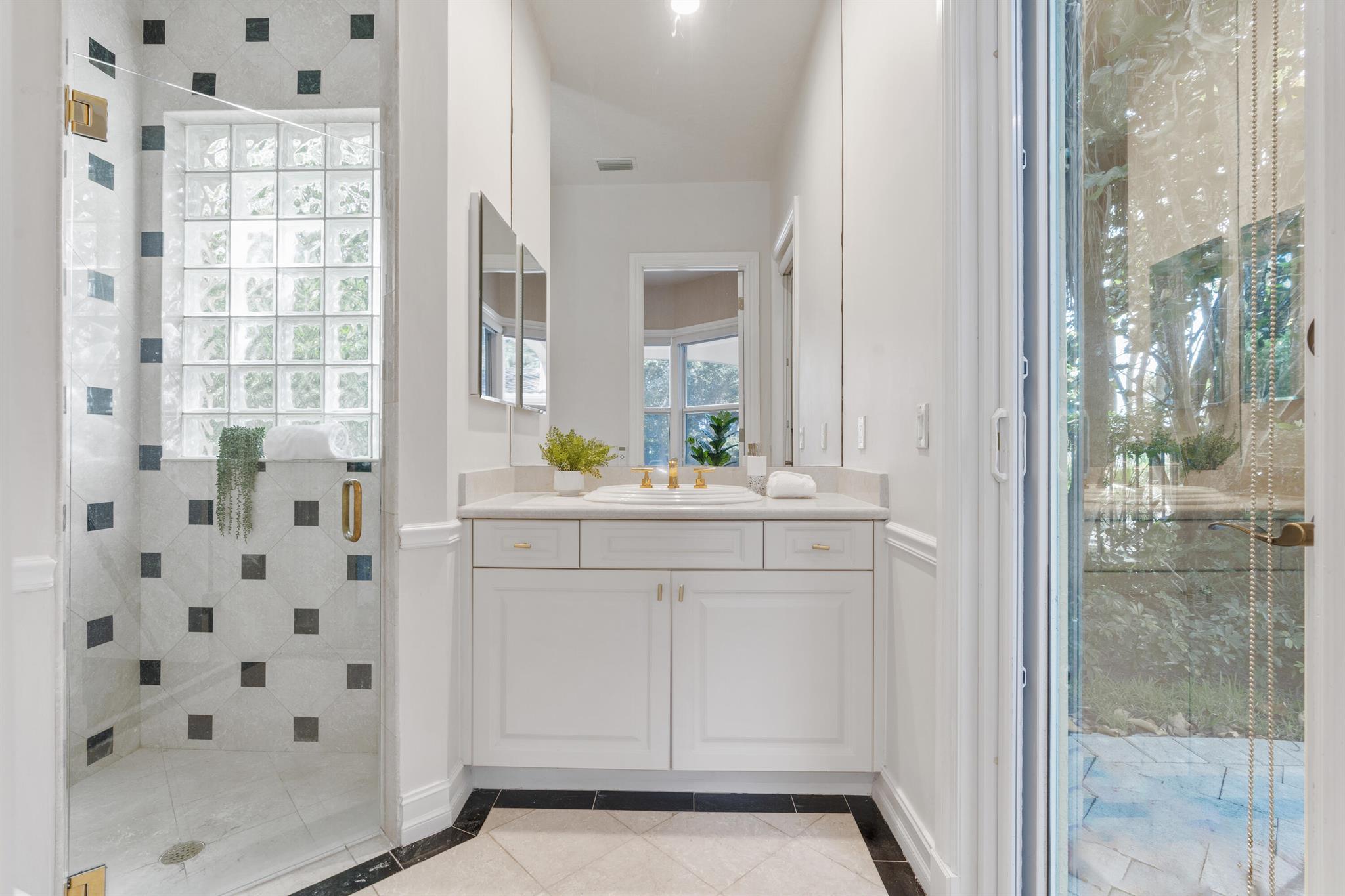 FLORANADA - Residential