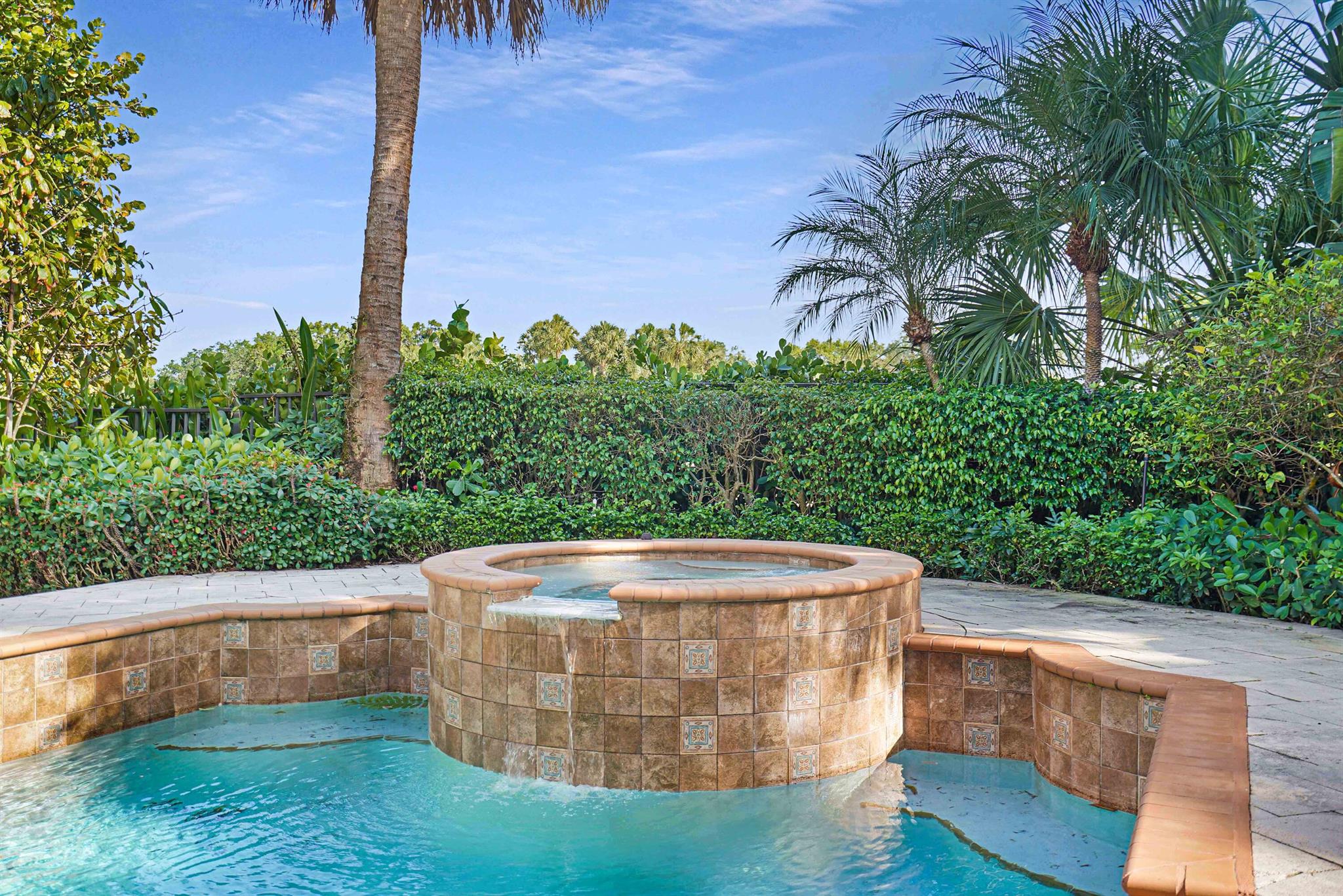 FLORANADA - Residential