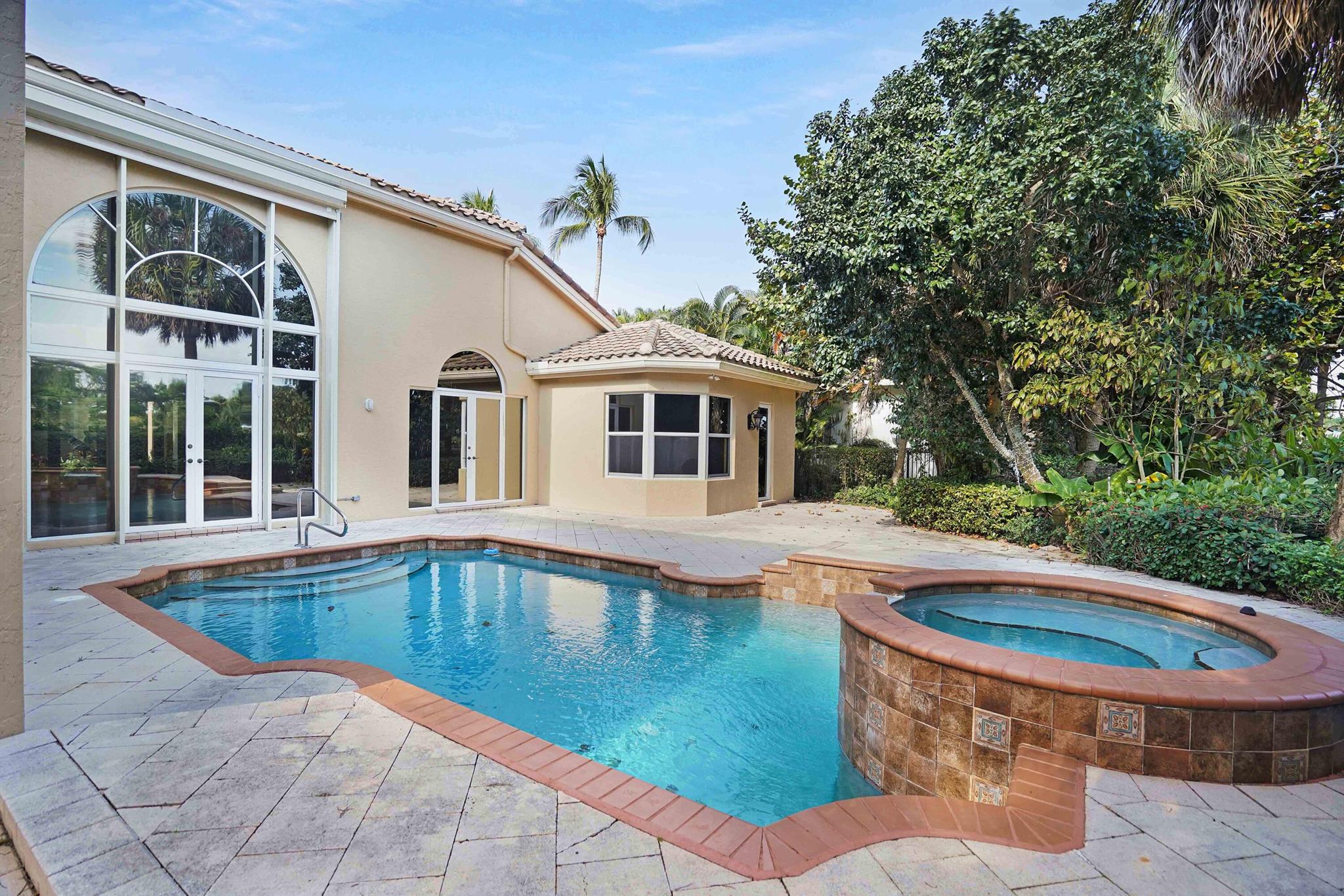 FLORANADA - Residential