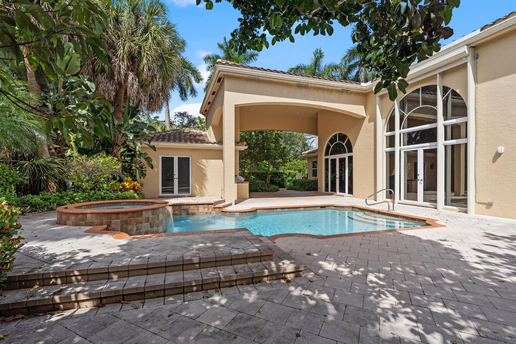 FLORANADA - Residential