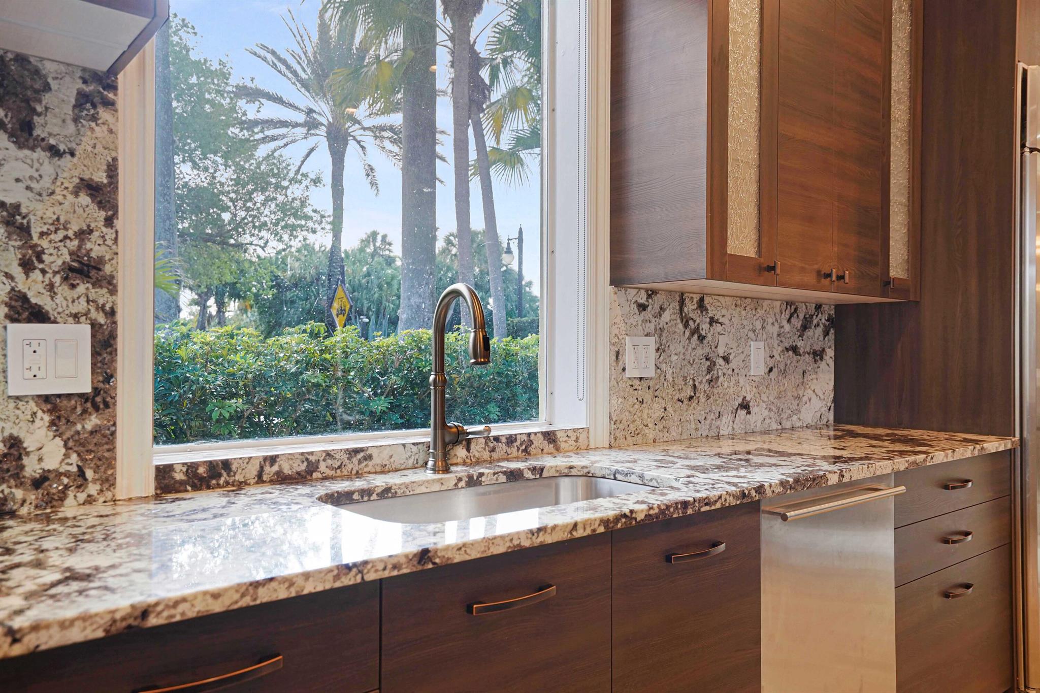 FLORANADA - Residential