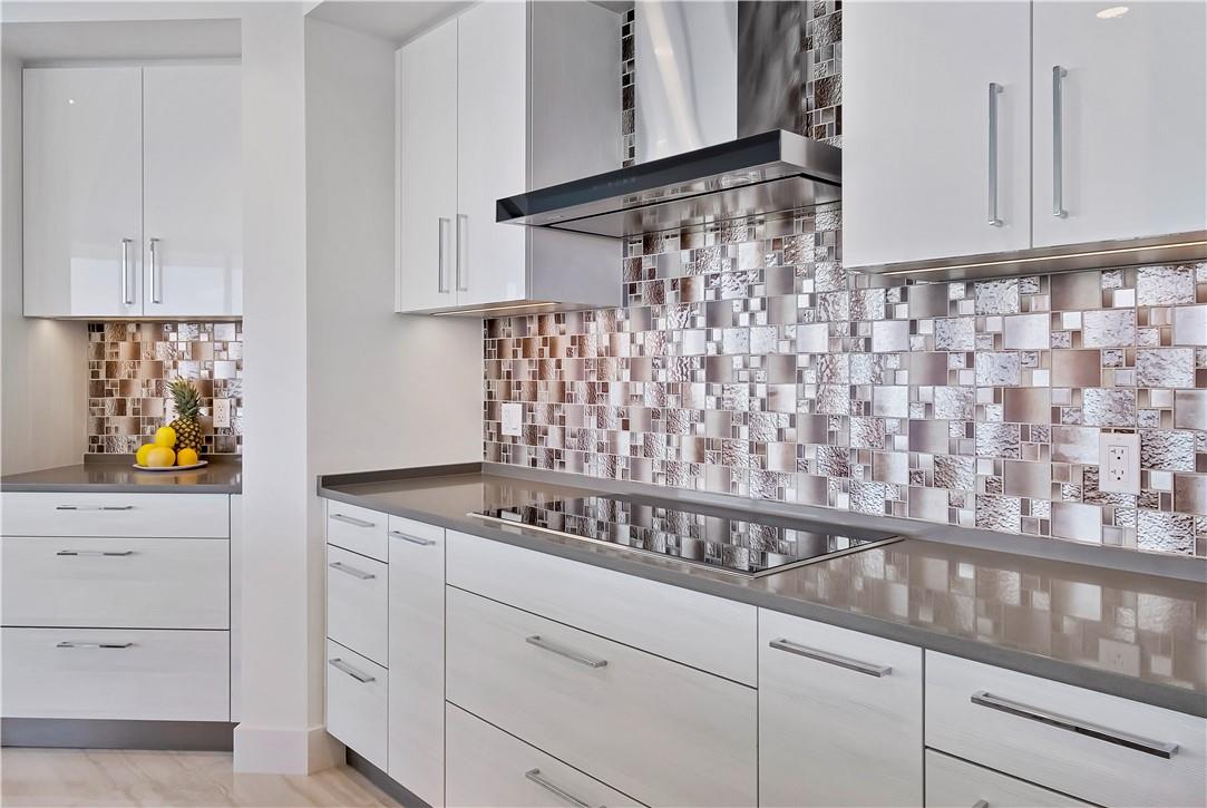 100 Las Olas - Residential