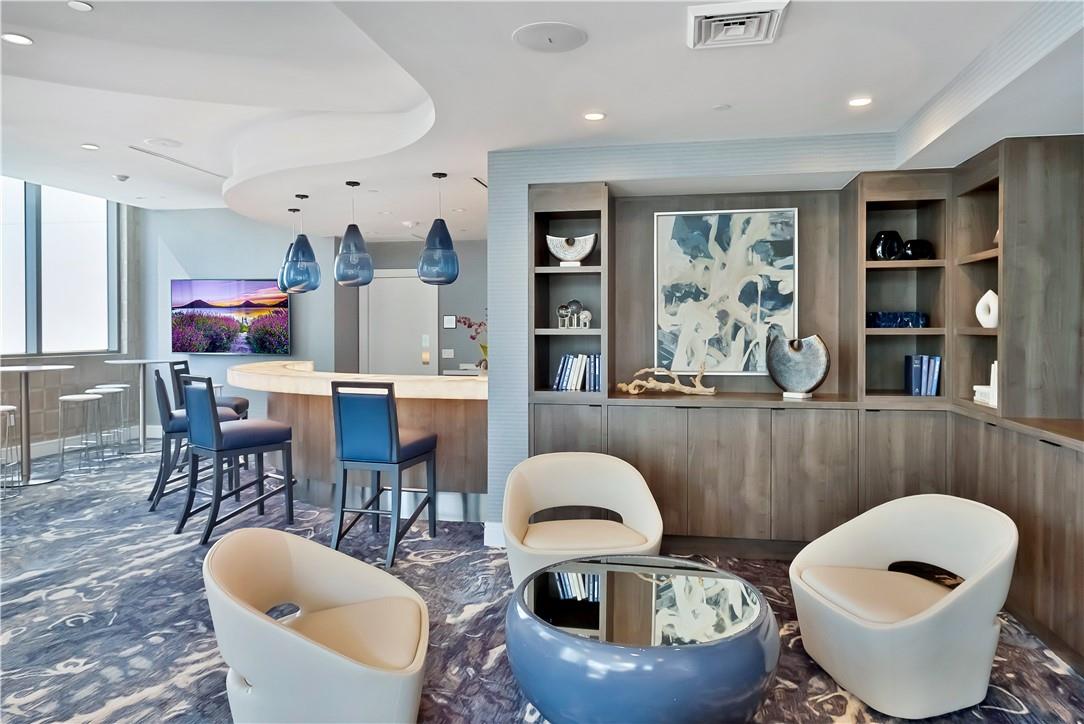 100 Las Olas - Residential